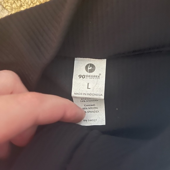 90°Degree by reflex zip up sweater - Picture 3 of 4